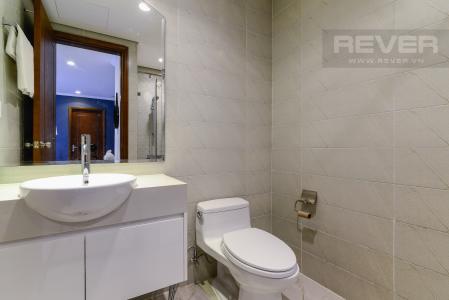 Phòng tắm Căn hộ Vinhomes Central Park tầng cao C1, view sông, 2 phòng ngủ