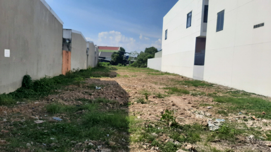 Đất nền Huyện Củ Chi Đất nền ngay ngã 4 Tân Quy, diện tích 892m2 có sổ hồng riêng.