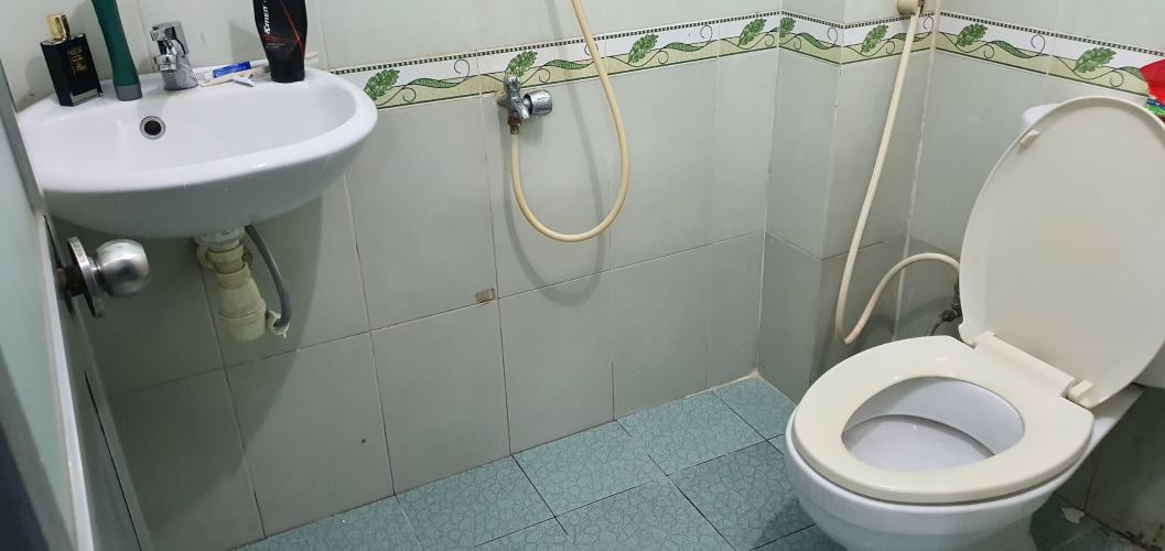 Bên trong nhà phố Lê Hồng Phong, Quận 5 Nhà phố huóng Tây Nam bàn giao sổ hồng riêng, diện tích 90m2.