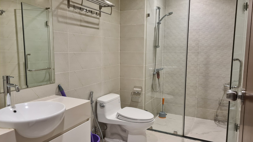 Căn hộ Vinhomes Central Park, Quận Bình Thạnh Căn hộ Vinhomes Central Park tầng 7 thiết kế 4 phòng ngủ, đầy đủ nội thất.