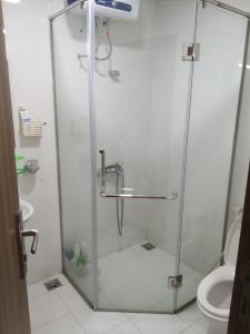 Phòng tắm Cetana Thủ Thiêm, Quận 2 Căn hộ Centana Thủ Thiêm tầng trung, view sông mát mẻ.