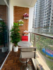 Căn hộ Vinhomes Central Park, Quận Bình Thạnh Căn hộ Vinhomes Central Park cửa hướng Nam, view nội khu yên tĩnh.