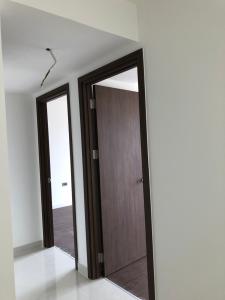 Căn hộ Saigon Royal Căn hộ Saigon Royal 2 phòng ngủ cửa hướng Đông Nam, view Bitexco.