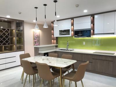 Phòng bếp  căn hộ Saigon South Residence Căn hộ thô tầng cao Saigon South Residence, view nội khu.