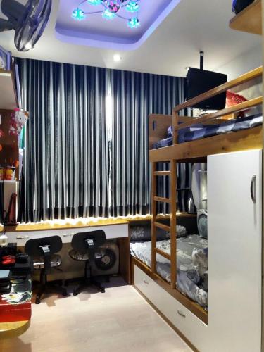 Phòng ngủ căn hộ RIVIERA POINT Căn hộ Riviera Point đầy đủ nội thất cao cấp, view hồ bơi và sông