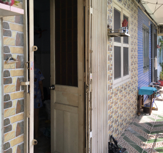 Căn hộ 312 Lạc Long Quân, Quận 11 Căn hộ Chung cư Lạc Long Quận tầng 3 cửa hướng Đông Nam, không nội thất.