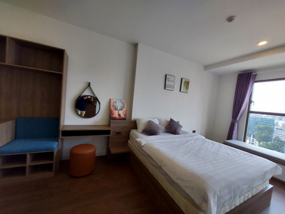 Căn hộ Saigon Royal, Quận 4 Căn hộ Saigon Royal tầng 15 thiết kế hiện đại, đầy đủ nội thất.