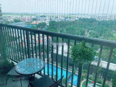 Ban công căn hộ Orchard ParkView Căn hộ Orchard Parkview hướng Đông Nam, view nội khu hồ bơi.
