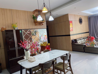 Căn hộ Chung cư Era Town Quận 7 Căn hộ Chung cư Era Town tầng 3 diện tích 122m2, nội thất cơ bản.