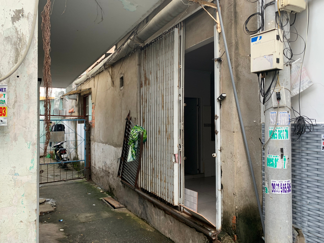 Đường trước nhà phố Quận 7 Nhà phố thiết kế 1 trệt, 1 lầu có 2 mặt tiền đường rộng rãi thông thoáng.