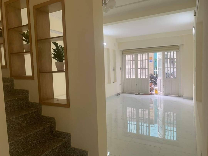 Nhà phố Quận Thủ Đức Nhà phố thiết kế 1 trệt, 2 lầu diện tích 56m2, cửa hướng Đông Nam thoáng mát.