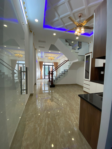 Nhà phố Huyện Nhà Bè Nhà phố hẻm xe hơi đường Huỳnh Tấn Phát, kết cấu đúc 3 tấm kiên cố.