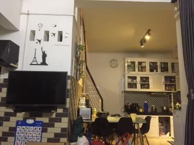 Nhà phố Quận 12 Nhà phố kết cấu 1 trệt 1 lầu hướng Đông Bắc, cách đường Thạnh Lộc 15 50m.