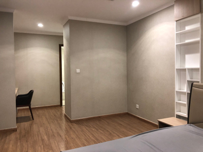 Căn hộ Vinhomes Central Park, Quận Bình Thạnh Căn hộ Vinhomes Central Park tầng 36 diện tích 155m2, đầy đủ nội thất.