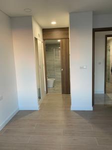 Căn hộ 1PN Kingdom 101 Cho thuê căn hộ Kingdom 101 thuộc tầng cao, diện tích 60.58m2, 1PN, nội thất cơ bản