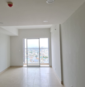 Căn hộ Carillon 7, Quận Tân Phú Căn hộ Carillon 7 diện tích 86m2 phòng khách đón view thành phố tuyệt đẹp.