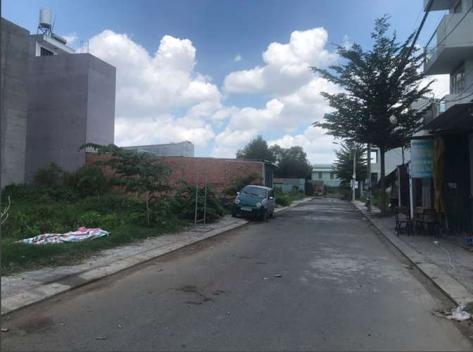 Đất nền Quận 9 Đất nền diện tích 58.11m2 có nhà cấp 4 trên đất, khu dân cư hiện hữu.