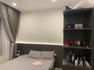 Phòng ngủ căn hộ Vinhomes Grand Park Căn hộ Vinhomes Grand Park ban công thoáng mát, view thành phố.