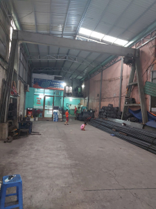 Nhà xưởng kho bãi diện tích 247.5m2, mặt tiền đường Đặng Văn Bi.