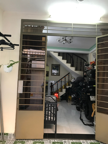 Nhà phố Quận Gò Vấp Nhà phố kết cấu 1 trệt, 1 lầu đúc vuông vắn, khu dân cư hiện hữu.