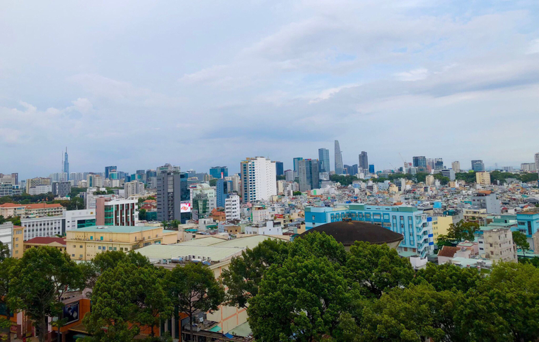 View căn hộ HaDo Centrosa Garden, Quận 10 Căn hộ HaDo Centrosa Gardemn tầng 24 thiết kế hiện đại, nội thất cơ bản.