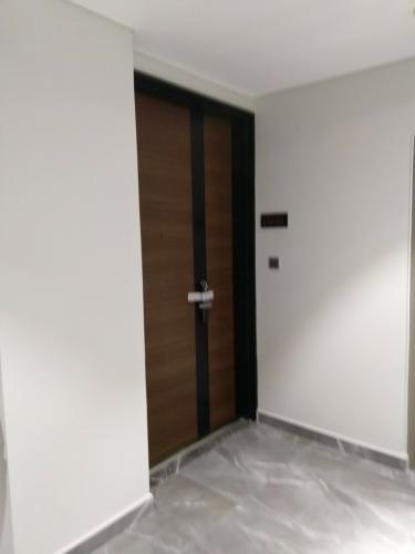 phòng khách căn hộ midtown Căn hộ Phú Mỹ Hưng Midtown không có nội thất diện tích 121.98m²