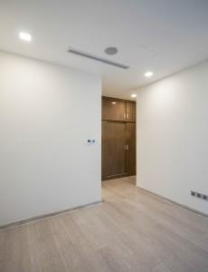 Phòng ngủ Vinhomes Golden River, Quận 1 Officetel Vinhomes Golden River tầng 10 diện tích 77.6m2, không nội thất.