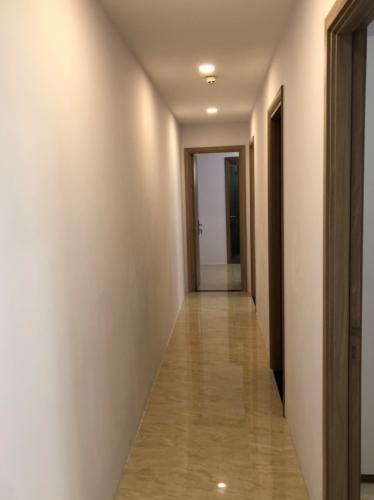 lối đi Cho thuê căn hộ Saigon South Residence 3PN, tầng thấp, DT 100m2, đầy đủ nội thất