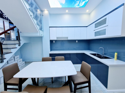 Nhà phố Huyện Nhà Bè Nhà phố KDC Sài Gòn Mới diện tích 52m2, bàn giao nội thất cơ bản.