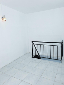 Nhà phố Quận 6 Nhà phố kết cấu 1 trệt, 1 lầu hẻm vô cùng an ninh và yên tĩnh.