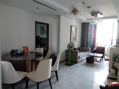 Bàn ăn Vinhomes Central Park Căn hộ Vinhomes Central Park tầng cao, hướng Tây Nam