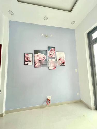 Nhà phố Quận Bình Tân Nhà phố hẻm xe hơi đường Lê Văn Quới diện tishc 44m2, không nội thất.