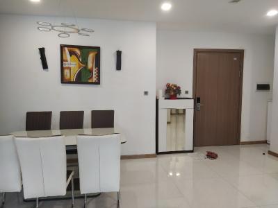 Phòng ăn Vinhomes Central Park Căn hộ Vinhomes Central Park tầng trung, đầy đủ nội thất
