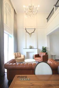 Căn hộ Duplex Vista Verde, quận 2 Duplex Vista Verde căn góc hương Đông Nam, nội thất nhập khẩu 5 sao