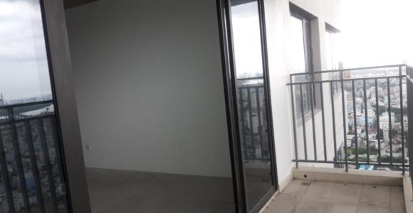Ban công căn hộ căn hộ Riviera Point Bán căn hộ tầng cao Riviera Point có view thành phố thoáng mát, bàn giao ngay.