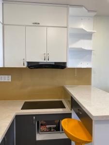 Phòng bếp căn hộ Sunrise Riverside, Huyện Nhà Bè Căn hộ Sunrise Riverside tầng 17 gồm 2 phòng ngủ, đầy đủ nội thất.