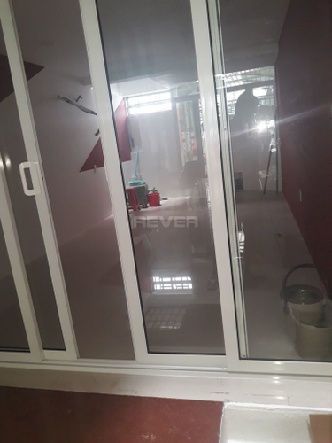 Nhà phố Quận 10 Nhà phố thiết kế 1 trệt, 4 lầu và sân thượng, bàn giao nội thất cơ bản.