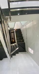 Nhà phố Quận Gò Vấp Nhà phố kết cấu 1 trệt 2 lầu và sân thượng hướng Tây Nam, sổ hồng riêng.