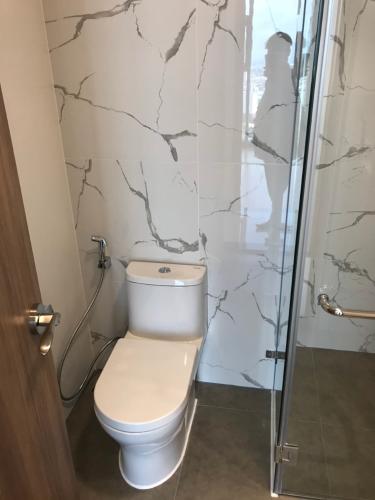 Phòng tắm căn hộ Sunwah Pearl , Quận Bình Thạnh Căn hộ Sunwah Pearl tầng cao nội thất cơ bản, thiết kế hiện đại.