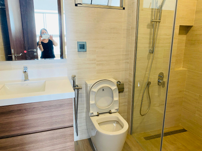 toilet căn hộ Phú Mỹ Hưng Midtown Căn hộ Phú Mỹ Hưng Midtown thiết kế hiện đại, đầy đủ nội thất.