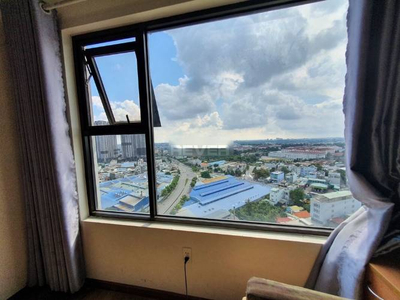 Căn hộ Flora Novia, Quận Thủ Đức Căn hộ Flora Novia tầng 18 thiết kế hiện đại, được lót toàn bộ sàn gỗ.