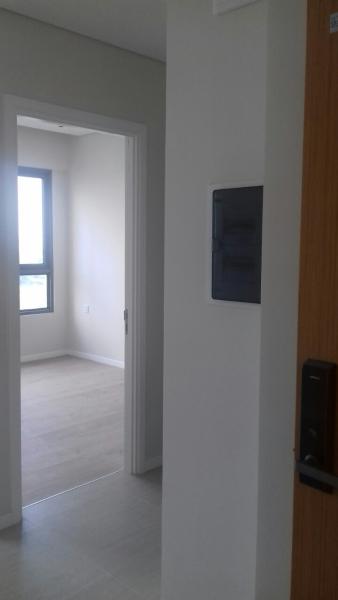 Căn hộ Diamond Island - Đảo Kim Cương hướng ban công đông nam nội thất cơ bản diện tích 45.28m²