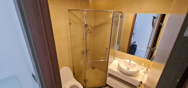 Căn hộ Vinhomes Central Park, Quận Bình Thạnh Căn hộ Vinhomes Central Park tầng 23 thiết kế hiện đại, view sông thoáng mát.