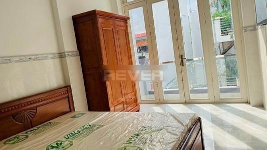 Nhà phố Quận 4 Nhà phố mặt tiền đường số 4, thiết kế 1 trệt 1 lửng 3 lầu view Bitexco.