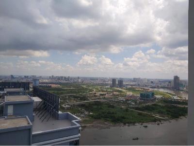 View căn hộ Sunwah Pearl, Bình Thạnh Căn hộ Sunwah Pearl tầng cao view sông đón gió mát mẻ, đầy đủ nội thất.