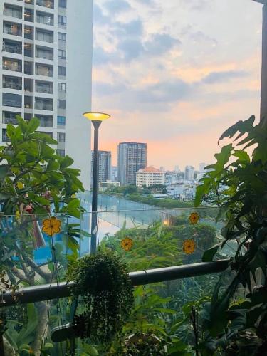 View Quận 1 Căn hộ The Gold View hướng ban công đông bắc đầy đủ nội thất diện tích 80.95m²