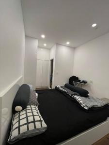 Phòng ngủ Sunrise Riverside Căn hộ Sunrise Riverside tầng cao, đầy đủ nội thất.