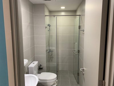 Officetel The Gold View, Quận 4 Officetel The Gold View ban công thoáng mát, đầy đủ nội thất.