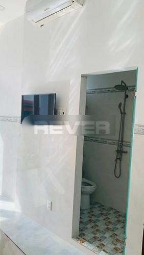 Nhà phố Quận 4 Nhà phố mặt tiền đường số 4, thiết kế 1 trệt 1 lửng 3 lầu view Bitexco.