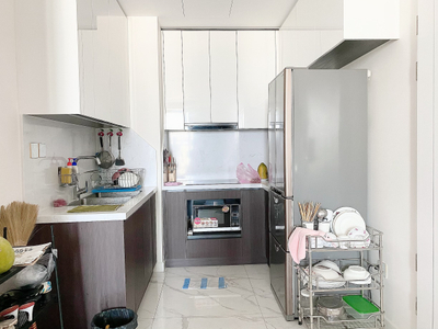 Căn Officetel Sunshine City Saigon, Quận 7 Căn Officetel Sunshine City Saigon tầng 16, đầy đủ nội thất hiện đại.